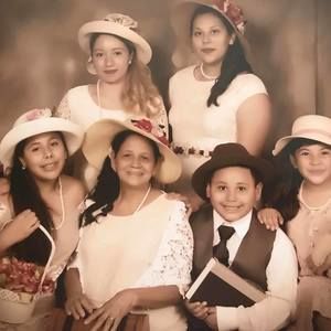 Meet your Posher, Ashley